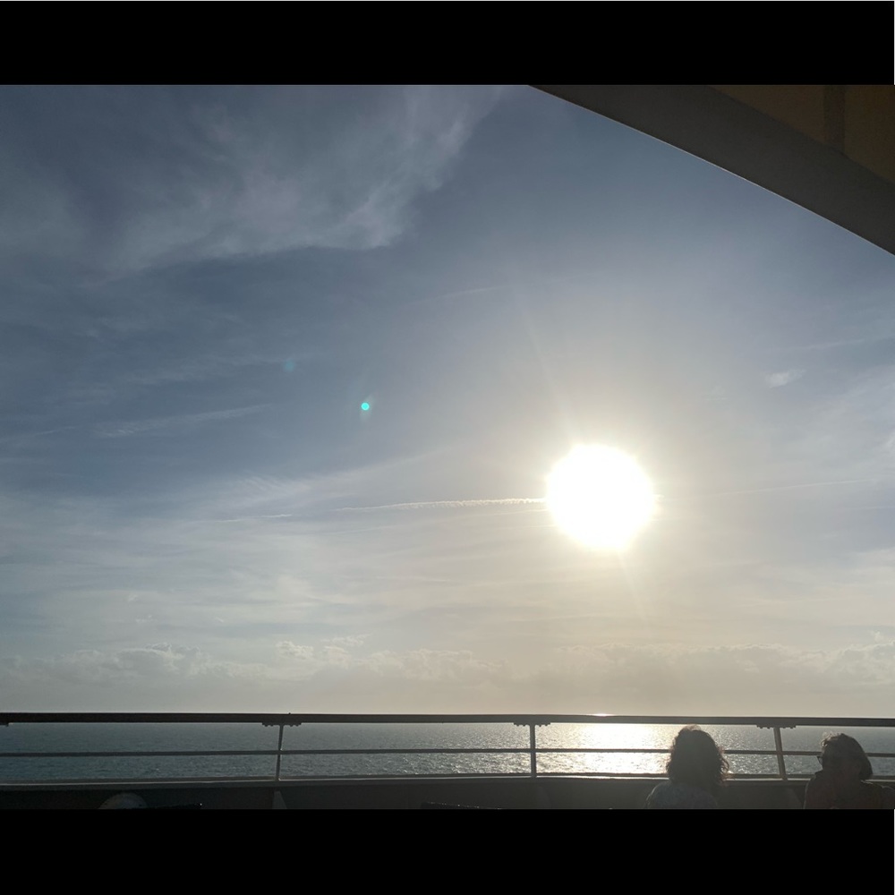 Meet your Posher, Tonie